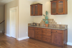 Butler's pantry with sink & garbage disposal